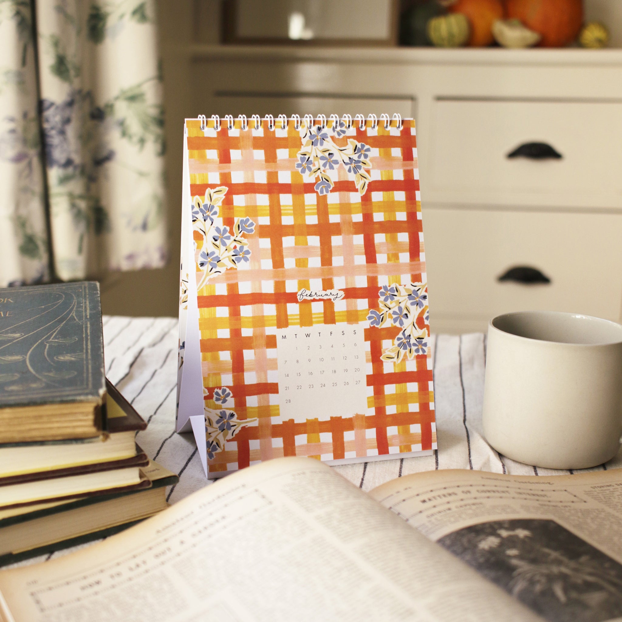 cottagecore style desk calendar