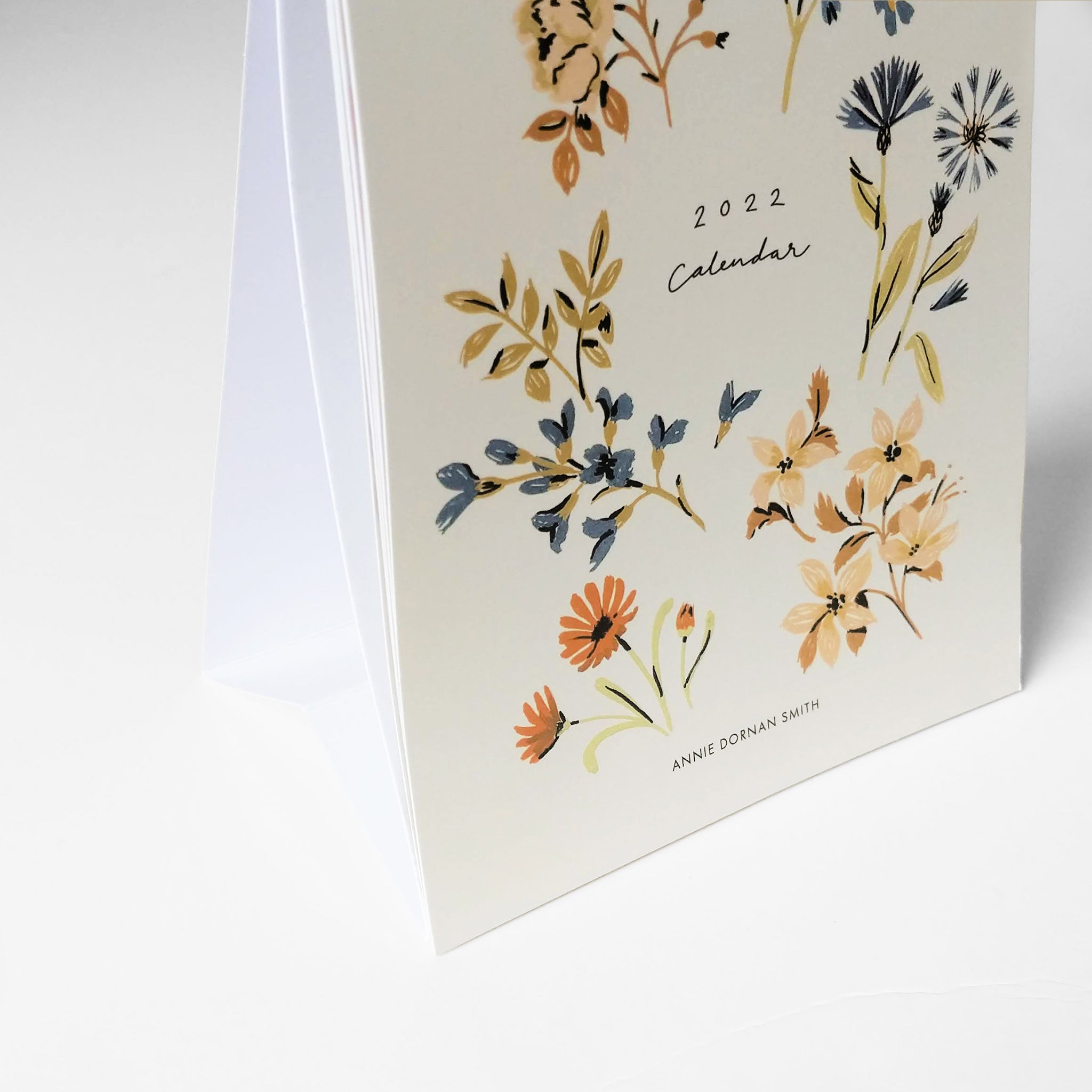 free standing floral desk calendar - 2022