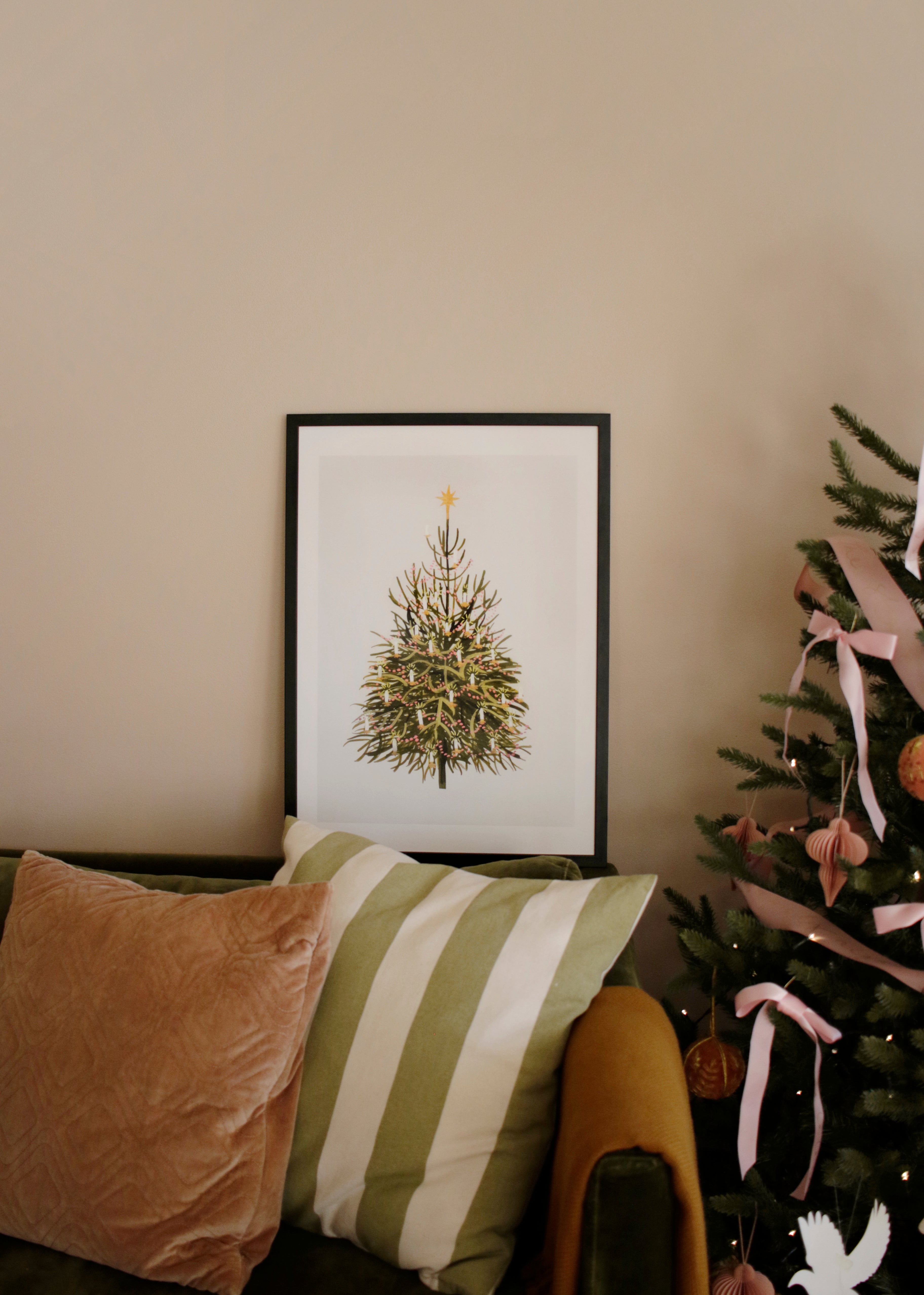 Illustrated Christmas Wall art Print of a vintage-style Christmas tree, Made in the UK.