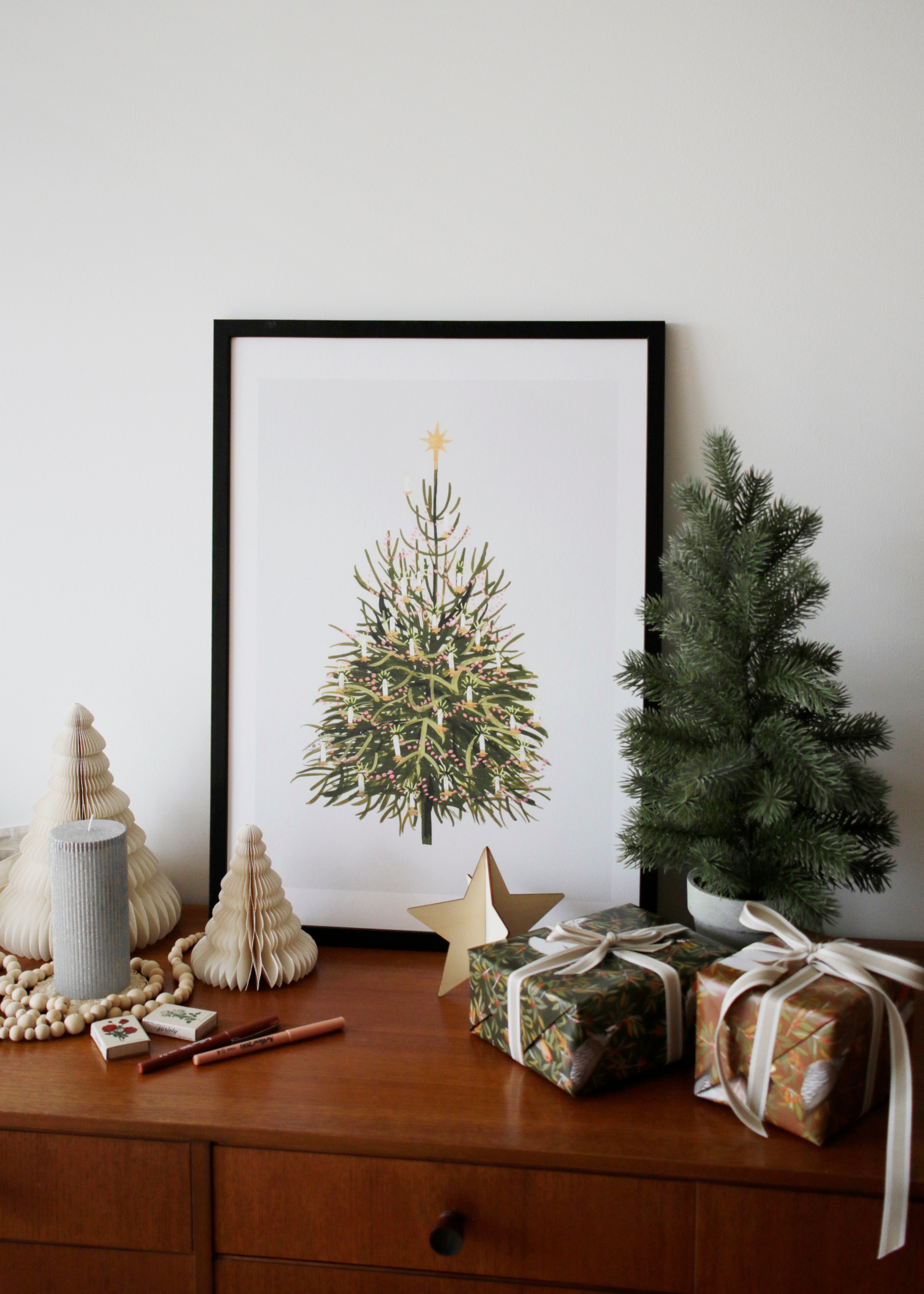 Illustrated Christmas Wall art Print of a vintage-style Christmas tree, Made in the UK.